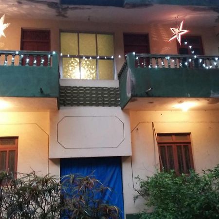 J & B Holiday Homes Benaulim Bagian luar foto